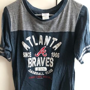 Atlanta Braves t-shirt. Navy and gray.